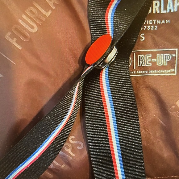 Vibrant Red Women's Ski Jacket - Picture 10 of 14